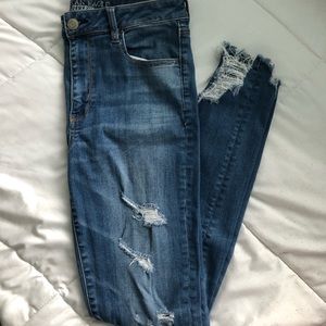 American eagle distressed jeans